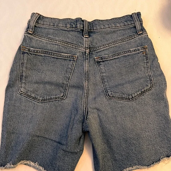 Madewell denim shorts - Picture 2 of 2